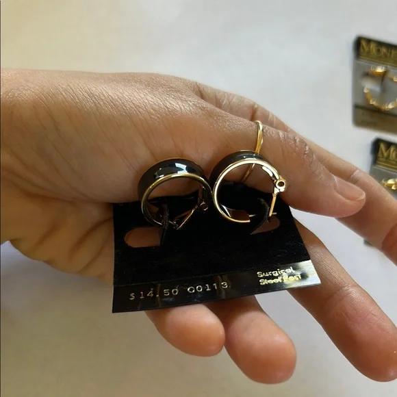 Vtg Monet 14K Gold Hoop Earrings Set - Picture 4 of 5